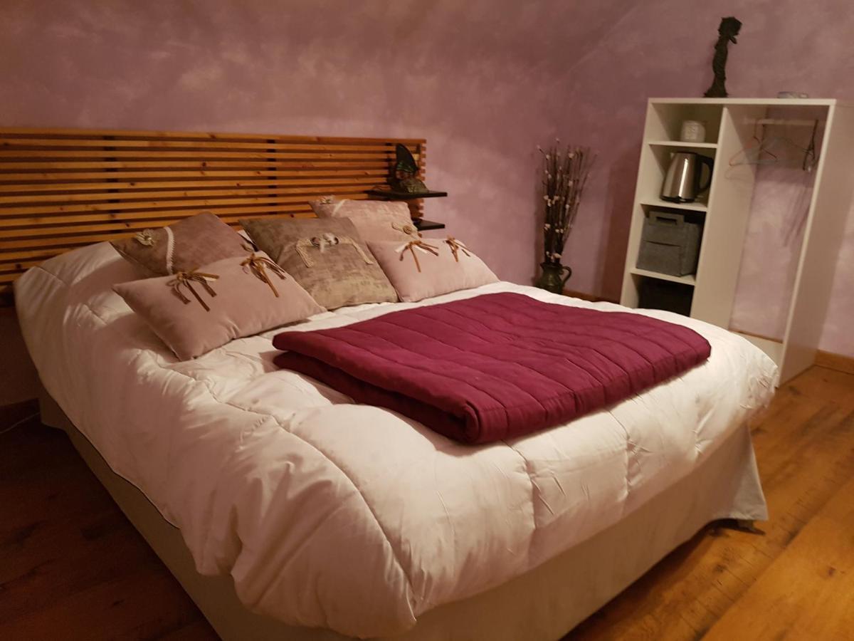 Renaissance Bed & Breakfast Nohant-en-Gracay ภายนอก รูปภาพ